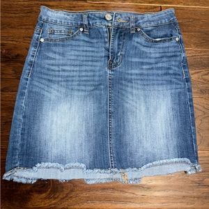 Y2K denim skirt!